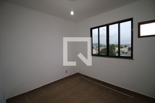 Quarto 2 de casa para alugar com 2 quartos, 80m² em Ramos, Rio de Janeiro