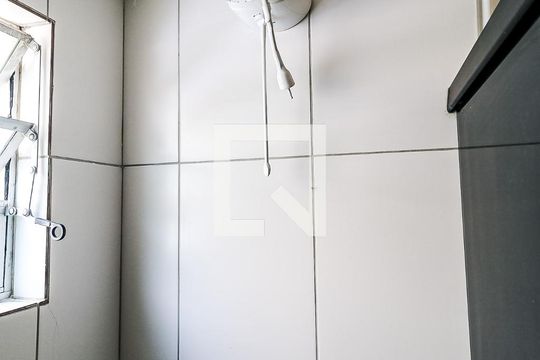 Banheiro de apartamento para alugar com 2 quartos, 47m² em Jardim Umarizal, São Paulo