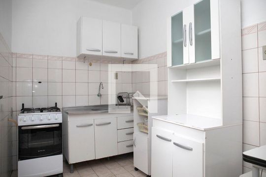 Cozinha de apartamento à venda com 2 quartos, 57m² em Cidade Baixa, Porto Alegre