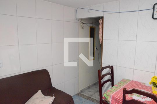 Cozinha 2 de casa à venda com 5 quartos, 213m² em Recanto das Rosas, Osasco