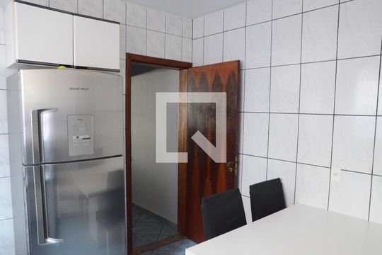 Cozinha de casa à venda com 5 quartos, 213m² em Recanto das Rosas, Osasco