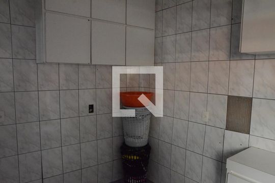 Lavanderia de casa à venda com 5 quartos, 213m² em Recanto das Rosas, Osasco