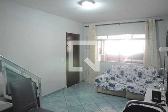 Sala de casa à venda com 5 quartos, 213m² em Recanto das Rosas, Osasco