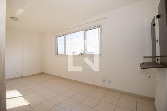 Sala/Quarto de apartamento à venda com 1 quarto, 42m² em Samambaia Sul (samambaia), Brasília