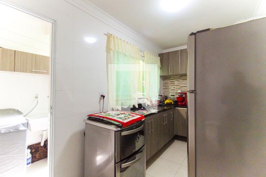 Cozinha de casa de condomínio à venda com 2 quartos, 64m² em Vila Taquari, São Paulo