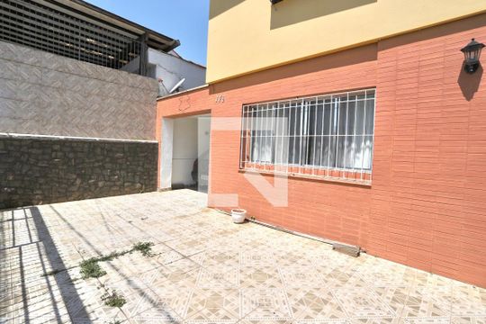 Garagem de casa para alugar com 3 quartos, 220m² em Sacomã, São Paulo