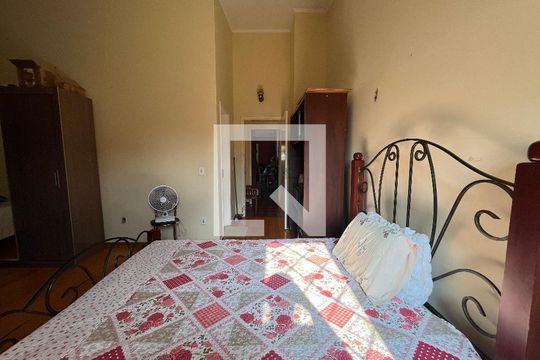 Casa à venda com 4 quartos, 270m² em Jardim Chapadão, Campinas
