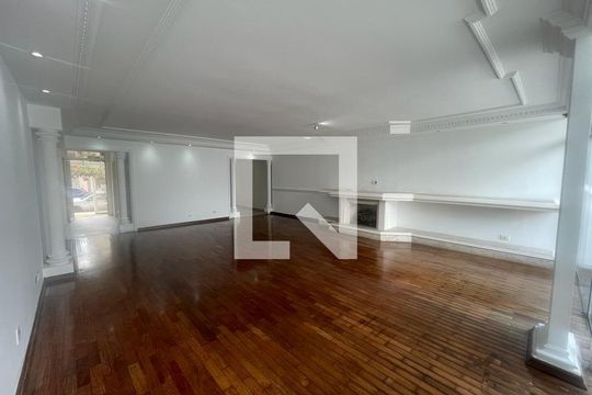 Casa à venda com 3 quartos, 350m² em Jardim da Gloria, São Paulo