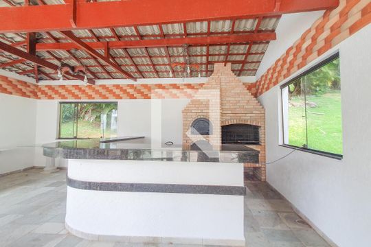 Área comum de casa de condomínio para alugar com 5 quartos, 320m² em Jardim Tres Marias, Guarujá