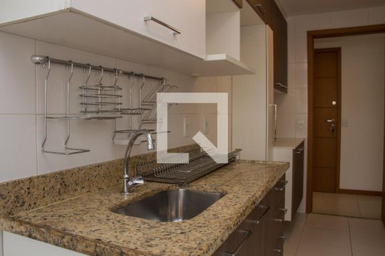 Cozinha de apartamento para alugar com 3 quartos, 79m² em Lins de Vasconcelos, Rio de Janeiro