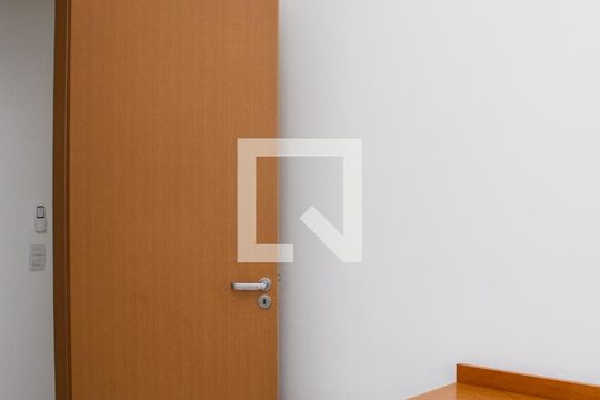 Quarto 01 de apartamento para alugar com 3 quartos, 79m² em Lins de Vasconcelos, Rio de Janeiro