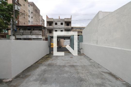 Casa para alugar com 2 quartos, 100m² em Santa Maria, São Caetano do Sul