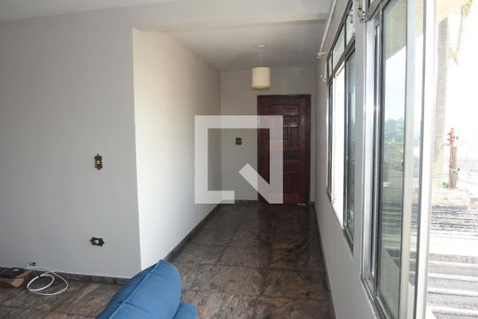Sala de casa para alugar com 3 quartos, 200m² em Cupecê, São Paulo