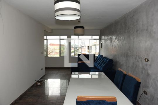 Sala de casa para alugar com 3 quartos, 200m² em Cupecê, São Paulo