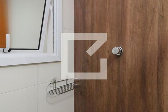 Banheiro de apartamento para alugar com 1 quarto, 30m² em Santana, São Paulo