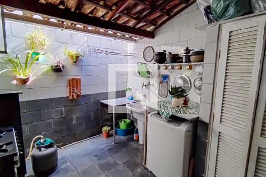 Área de Serviço de casa de condomínio para alugar com 4 quartos, 290m² em Pechincha, Rio de Janeiro