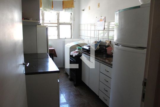 Cozinha de apartamento à venda com 2 quartos, 57m² em Barra Funda, São Paulo