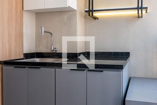 Varanda de apartamento para alugar com 1 quarto, 35m² em Pinheiros, São Paulo