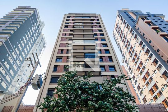 Fachada de apartamento para alugar com 1 quarto, 35m² em Pinheiros, São Paulo