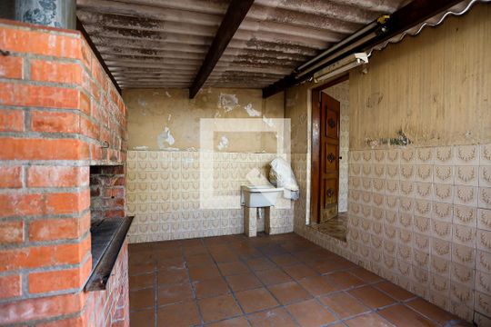 Área de serviço / área gourmet de casa para alugar com 3 quartos, 150m² em Jardim Lambreta, Cotia