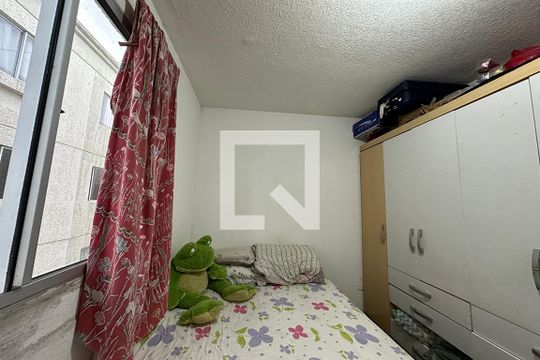 Quarto 1  de apartamento para alugar com 2 quartos, 48m² em Santos Dumont, São Leopoldo