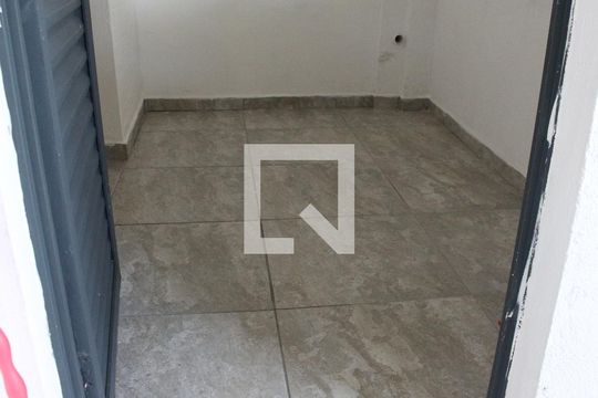 Edicula de casa à venda com 3 quartos, 120m² em Vila Isolina Mazzei, São Paulo