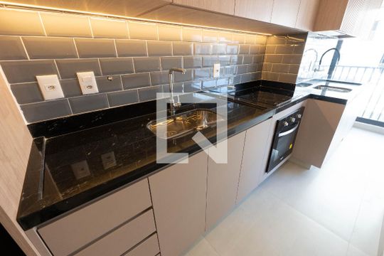 Cozinha de apartamento para alugar com 2 quartos, 67m² em Bela Vista, São Paulo