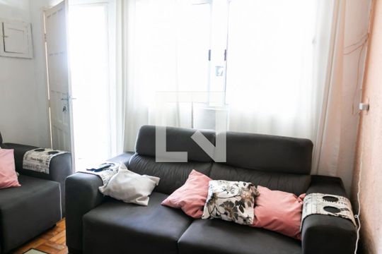 Sala de casa para alugar com 2 quartos, 122m² em Baeta Neves, São Bernardo do Campo