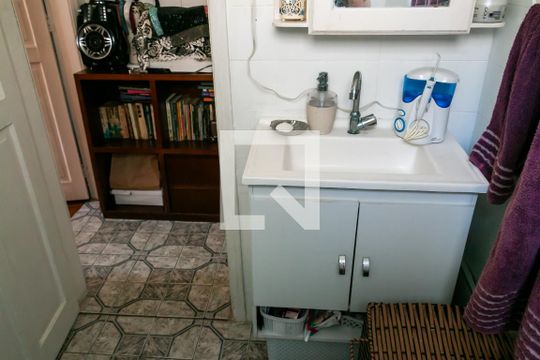 Banheiro de casa para alugar com 2 quartos, 122m² em Baeta Neves, São Bernardo do Campo
