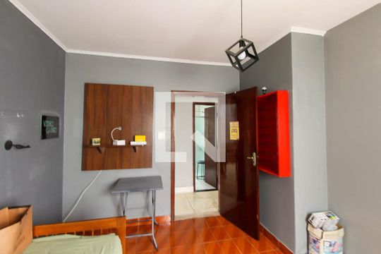 Quarto 2 de casa à venda com 5 quartos, 250m² em Vila Primavera, São Paulo