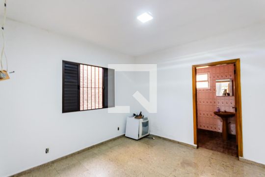 Suíte de casa para alugar com 3 quartos, 271m² em Parque Erasmo Assunção, Santo André