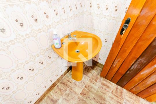 Pia de casa para alugar com 3 quartos, 271m² em Parque Erasmo Assunção, Santo André