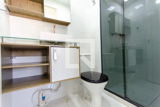 Banheiro de apartamento à venda com 2 quartos, 40m² em Vila Pirituba, São Paulo
