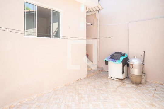 Quintal de casa à venda com 3 quartos, 150m² em Vila Florida, São Bernardo do Campo