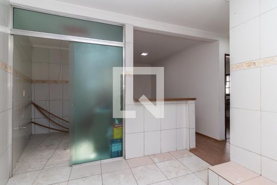 Cozinha de casa para alugar com 1 quarto, 75m² em Centro, Ferraz de Vasconcelos
