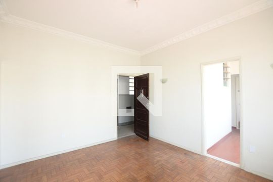 Sala de apartamento para alugar com 2 quartos, 65m² em Vila da Penha, Rio de Janeiro