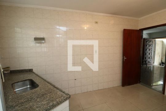 Cozinha de casa para alugar com 4 quartos, 110m² em Jardim Novo Carrão, São Paulo