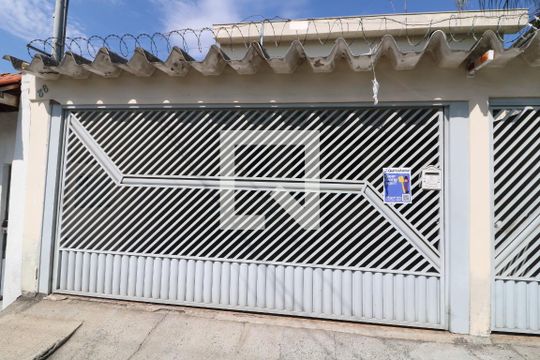 Fachada de casa para alugar com 4 quartos, 110m² em Jardim Novo Carrão, São Paulo