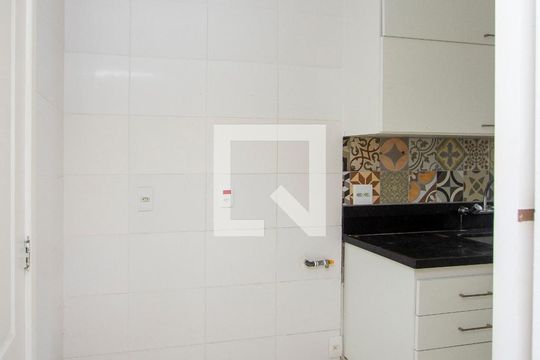 Cozinha de apartamento à venda com 2 quartos, 60m² em Santa Rosa, Niterói
