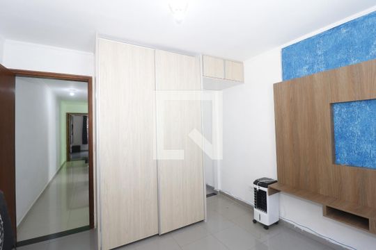 Quarto 2 de casa para alugar com 3 quartos, 170m² em Vila Basileia, São Paulo