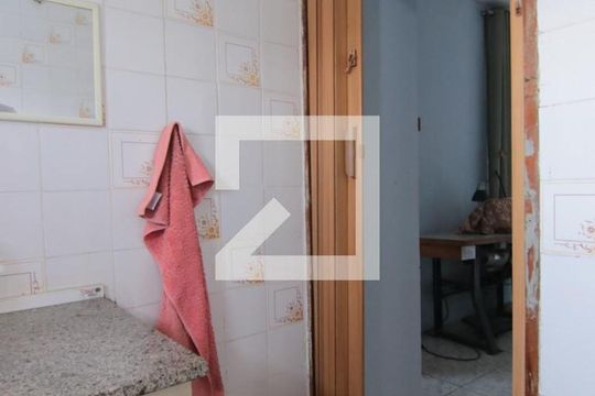 Banheiro de Serviço de casa à venda com 3 quartos, 196m² em Cidade Patriarca, São Paulo