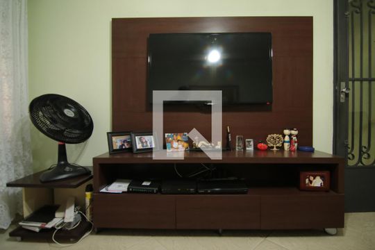 Sala de casa à venda com 3 quartos, 196m² em Cidade Patriarca, São Paulo