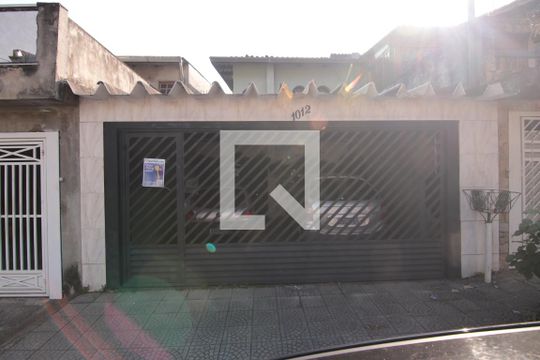 Fachada de casa à venda com 3 quartos, 196m² em Cidade Patriarca, São Paulo