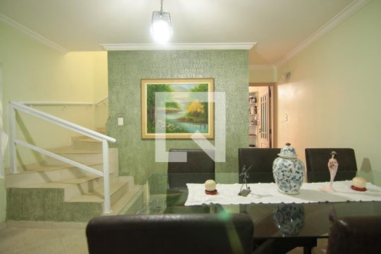 Sala de casa à venda com 3 quartos, 196m² em Cidade Patriarca, São Paulo