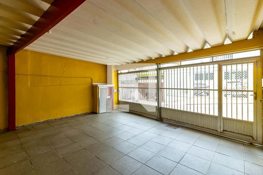Garagem de casa à venda com 3 quartos, 160m² em Limão, São Paulo