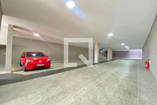 Garagem de apartamento à venda com 3 quartos, 129m² em Vila Curuçá, Santo André