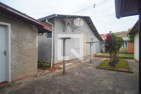 Área externa de casa à venda com 2 quartos, 365m² em Ideal, Novo Hamburgo