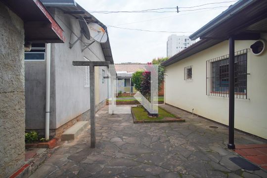 Área externa de casa à venda com 2 quartos, 365m² em Ideal, Novo Hamburgo