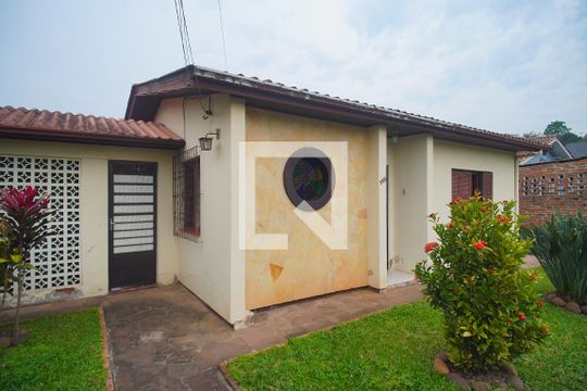 Fachada de casa à venda com 2 quartos, 365m² em Ideal, Novo Hamburgo