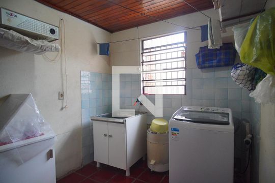 Área de Serviço de casa à venda com 2 quartos, 365m² em Ideal, Novo Hamburgo